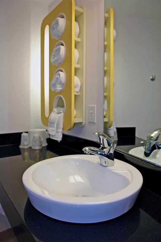 Motel 6-Miami, Fl Дорел Номер фото